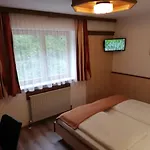 Hotel-garni Seestrand לינה וארוחת בוקר 4*