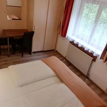 Hotel-garni Seestrand Τσελ αμ Ζέε