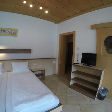 Hotel-garni Seestrand Frühstückspension 4*