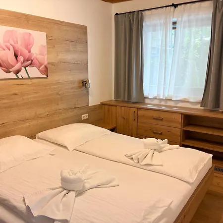 Hotel-garni Seestrand Frühstückspension Zell am See
