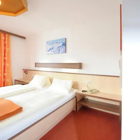 Hotel-garni Seestrand Zell am See