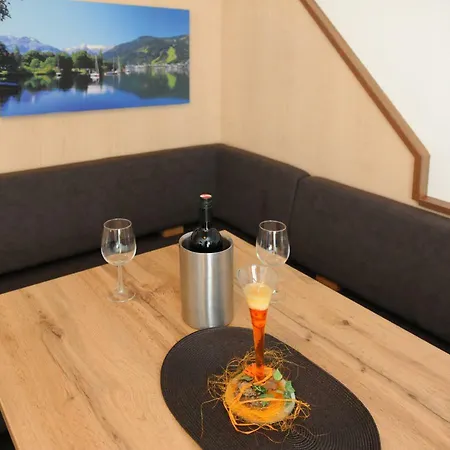 Hotel-garni Seestrand Alojamento de Acomodação e Pequeno-almoço Zell am See