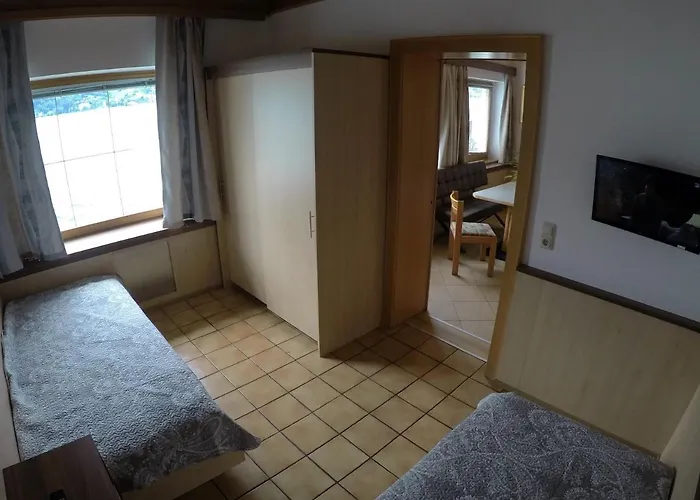 Hotel-garni Seestrand ベッド・アンド・ブレックファスト ツェル アム ゼー