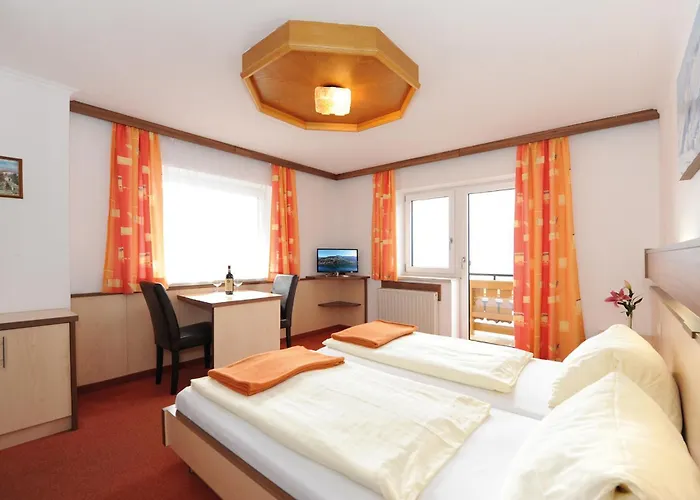 ベッド・アンド・ブレックファスト Hotel-garni Seestrand ツェル アム ゼー